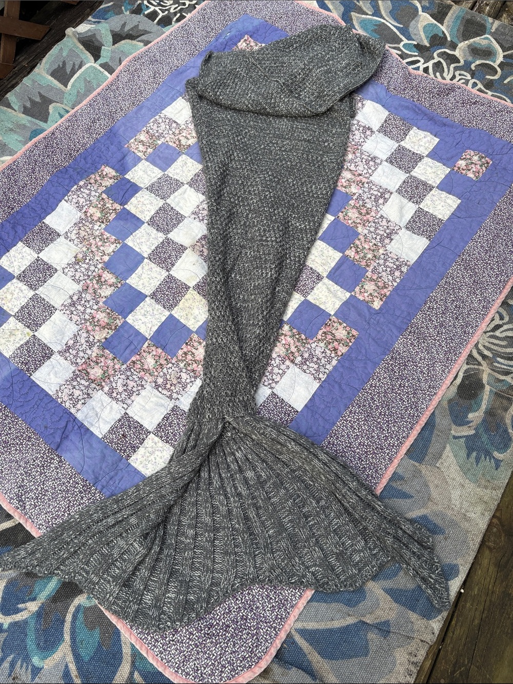 Cozy Gray Mermaid Tail Blanket - Soft Knitted Throw